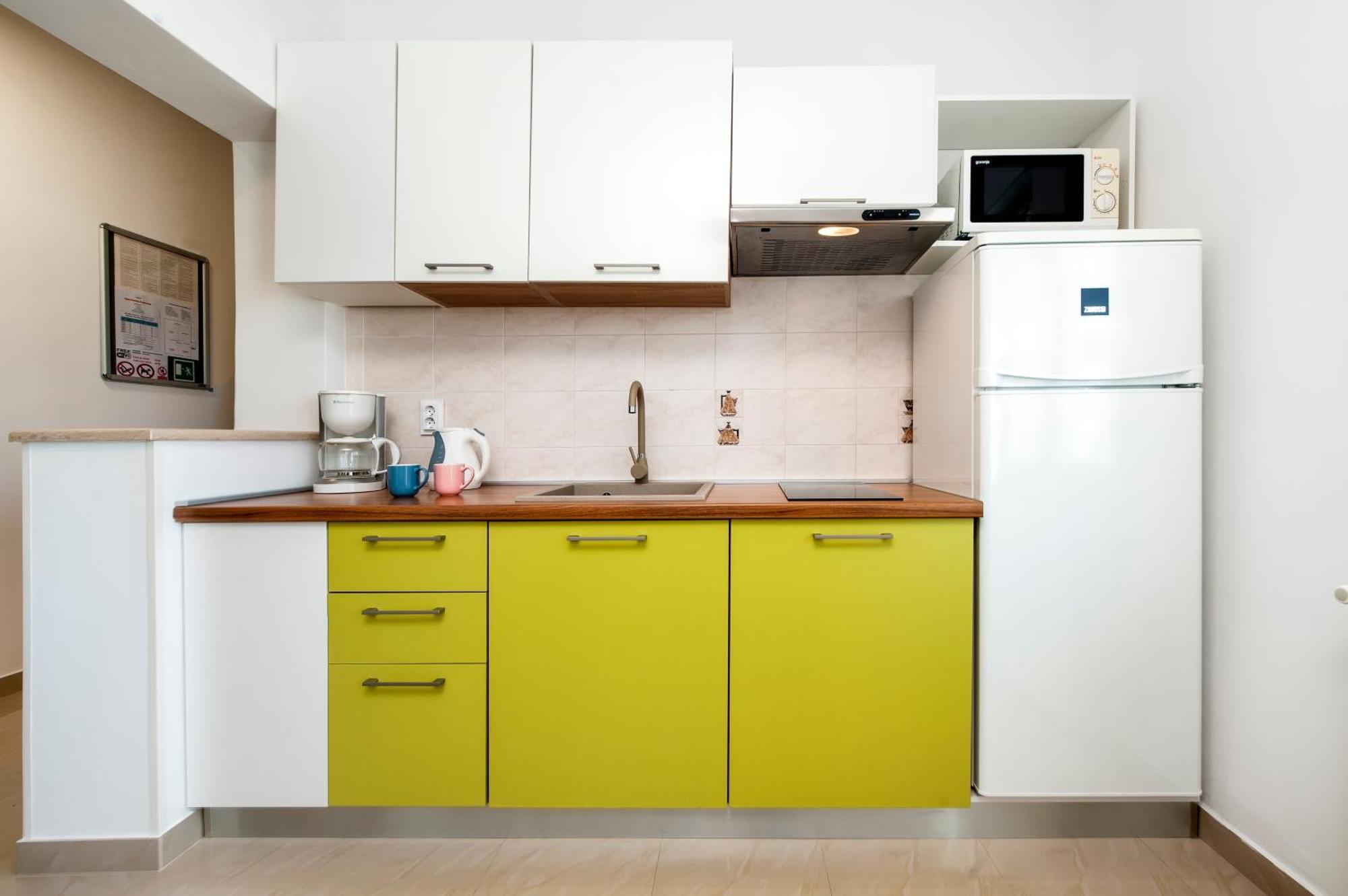 Apartments Euphemia 로비니 외부 사진